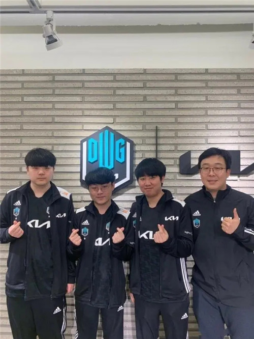 这也让他在 这也让他在