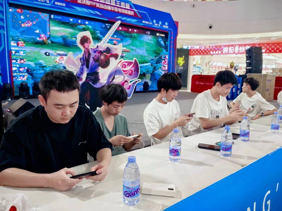 的世界波 的世界波